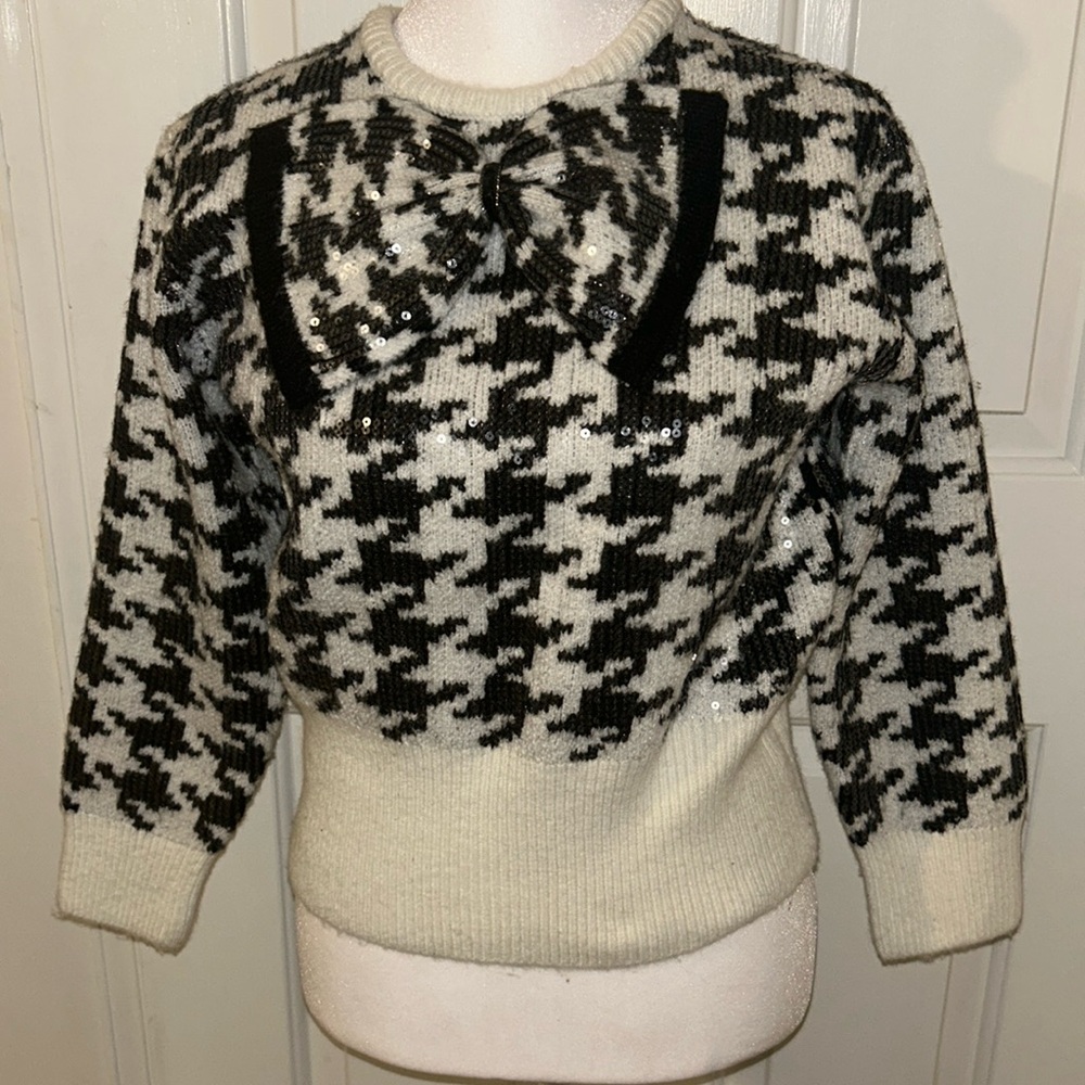 Zara black and white sequins bow knit sweater